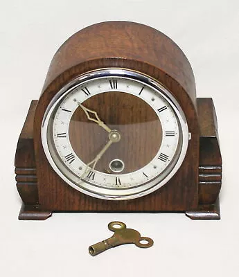 1940s / 1950s SMALL DAVALL MANTEL CLOCK WITH OAK CASE - GOOD WORKING ORDER • £28.50