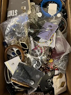 Jewelry Lot 5 Pc Grab Bag Vtg-Now Necklace Earrings Ring Bracelet Wear Sell Etc • $8.24