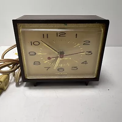 Vintage GE Bedside Analog Alarm Clock General Electric Model 7271 Tested #read • $14.95