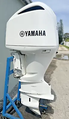 2014 300hp 300 Hp Yamaha Four Stroke Outboard Motor   F300 • $10495