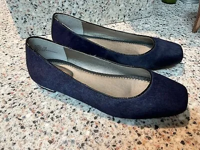 Me Too Darcie Pony Hair Calf Navy Blue Size 7m Flats Silver Heel New • $29.99