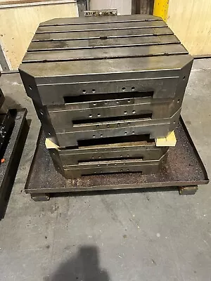 Giddings & Lewis CNC Horizontal Mill Pallet 24-3/4  X 24-3/4  X 3  Thick • $400