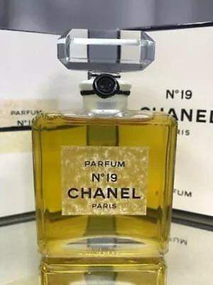£266.27 • Buy Chanel No 19 Pure Parfum 28 Ml. Vintage 1970 Edition. Sealed