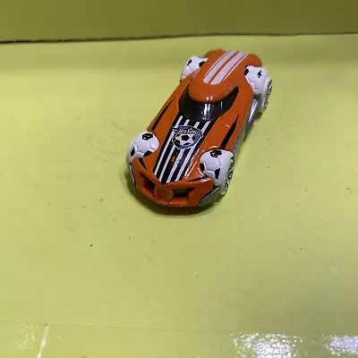 Hot Wheels  MR 11   Orange   Soccer Series • $1