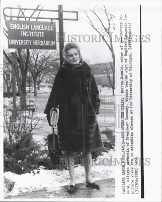 1965 Press Photo Marina Oswald At University Of Michigan In Ann Arbor • $12.99