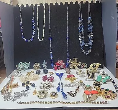 Huge Vintage Rhinestone Jewelry Lot Brooches ++ Signed Trifari Coro Monet ++ • $47