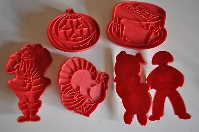 Vintage Cookie Cutter Stanley Home Products Red Plastic Holiday Set Of 6 • $10