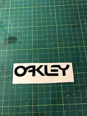 1x Oakley • £1.80