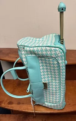 New Samantha Brown Rolling Embosse Houndstooth Wheeled Weekender Seafoam/ White • $169.95