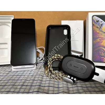 Apple IPhone XS Max 512GB Silver Unlocked With Extras *Read Description* • $430