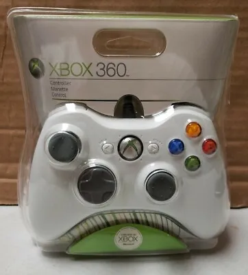 $88.90 • Buy Microsoft Original Xbox 360 White Wired Controller. New. Damaged Packaging.
