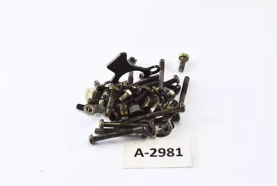 Suzuki RM 125 RF12A Bj 1984 - 1985 - Engine Screws Leftovers Small Parts A2981 • $23.12