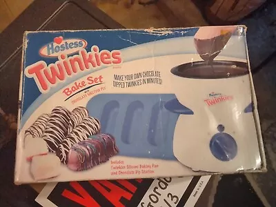 Hostess Twinkies Bake Set With Chocolate Melting Pot Silicone Pan Dipping Baking • $20