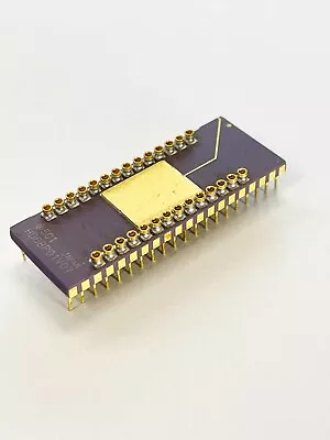 Hitachi HD68P01V07 Microprocessor - Piggy Back EPROM MCU (MC6800Motorola • $25