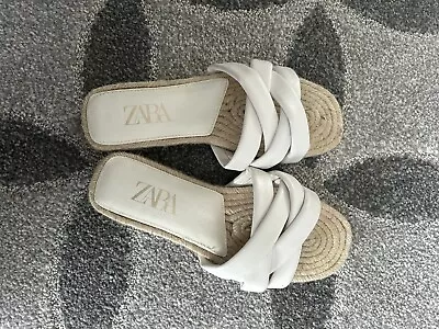 Zara Sandals Woven Flat New - 38 / 5 • £10.99