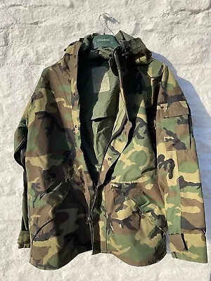 US Army Woodland Camouflage ECWCS Goretex Parka. Large Long. Grade 1+  • £125