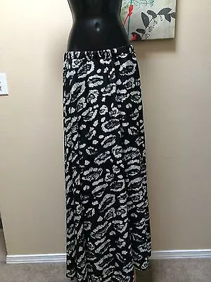 NWT! - VON VONNI Maxi Skirt VVS7 Animal Print On Black Sz Med. New Nordstrom • $30