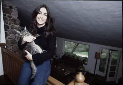 Singer Songwriter Karla Bonoff At Home In Los Angeles California - Old Photo 1 • $5.46