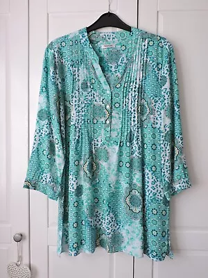 Damart Tunic Top  -  Size 14  -  Jade And Wh • £2