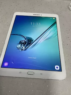 Samsung Galaxy Tab S2 32GB Wi-Fi 8 Inch - White • £27.99