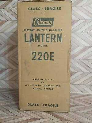 Vintage 1953 Coleman Lantern Model 220E Globe • $250