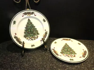 Johnson Brothers Victorian Christmas Made In England: Lot Of 2 10  Dinner Plate • $12.99