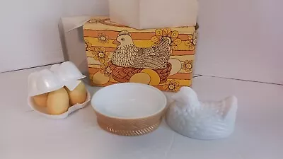 Vintage 1973 AVON Nesting Hen Soap Dish 4 Hostess Soaps Original Box Milk Glass • $12.99