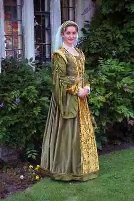 £8.99 • Buy 765013 Young Girl In Costume Of The English Tudor Period A4 Photo Print