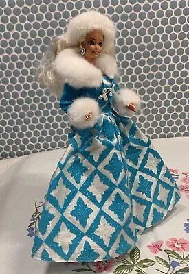 1996 Mattel Winter Renaissance Holiday Barbie Evening Elegance Series #15570 • $10