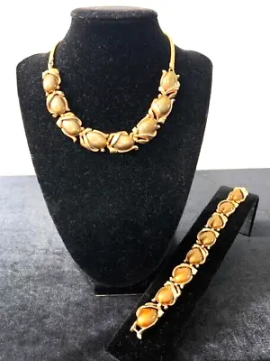 VTG CROWN TRIFARI Brown Iridescent LUCITE Cabochon Gold Tn Necklace Bracelet Set • $53.95