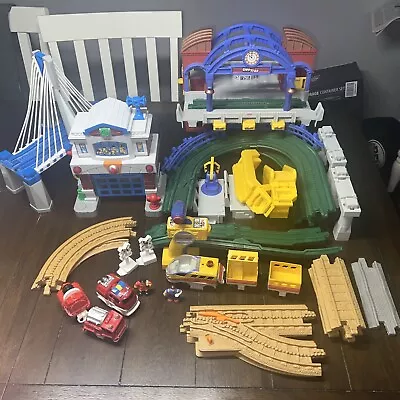 Mattel GeoTrax Grand Central Station/RAINBOW BRIDGE/ FIRESTATION W/WORKING TRAIN • $59.99