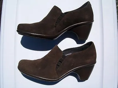 Dansko Womens 7 (Eur 37) Brown Suede Heels (2.5 ) • $17.50