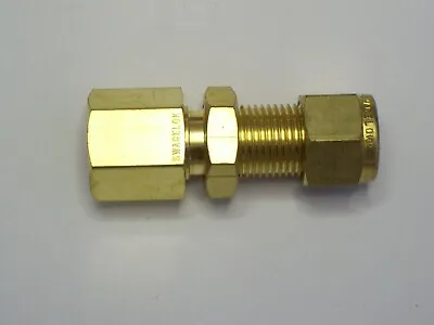 1- Crawford Swagelok Brass Bulkhead Connector 3/8  Tube 1/4  FNPT B-600-71-4 • $10.89