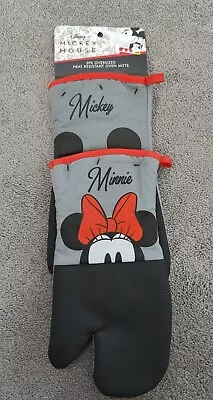 Disney Mickey & Minnie Mouse Oven Gloves New • $14.50