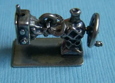 Vintage Beau Movable Sewing Machine Needle Moves Sterling Charm • $44.99