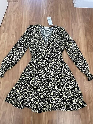 Bnwts. Miss Selfridge. Size 10. Pretty Black/yellow Floral Stretch Tea Dress • £6.99
