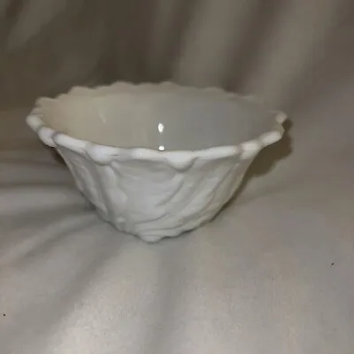 Vintage Indiana Milk Glass Footed Small Fruit / Nut  Bowl. 4.5” X 2” • $7.99