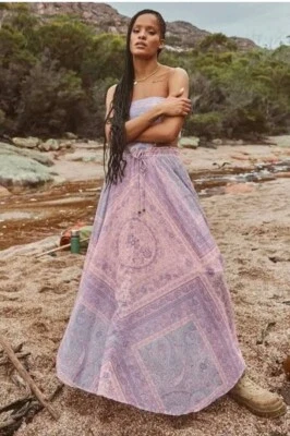 $99 • Buy Spell And The Gypsy Farrah Half Moon Skirt Size M 