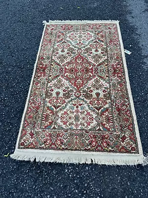 VINTAGE Karastan Rug  In PANEL    Design    2'6  X 4' 3  Rr3578 • $190