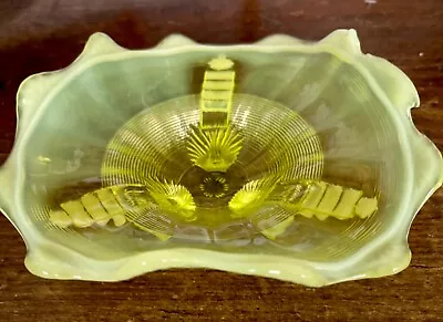 Antique Northwood Klondyke Footed Bowl Topaz Yellow Vaseline Uranium Opalescent • $89.97