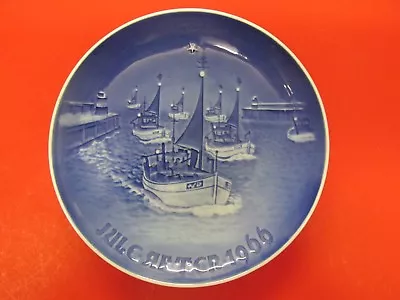 Beautiful B&g Christmas Plate 1966  Hiem Til Jul Blue White Boats Star Denmark • $19.50