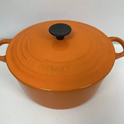 Le Creuset 22cm Round Casserole Dish - Volcanic Flame Orange • £23