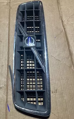 Volvo V70 Grille Front 98 99 00 • $84