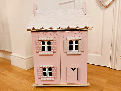 Le Toy Van Wooden Dolls House + Kitchen Bedroom Nursey Furniture + Pet Set • £44.95