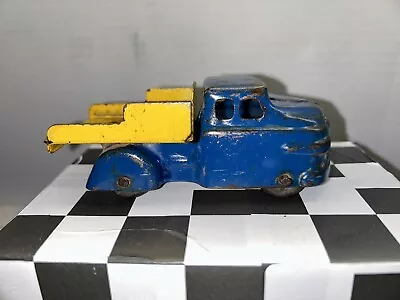 1940s Wyandotte Blue Tow Truck Vintage Streamline Design Toy Car Pressed Steel • $20