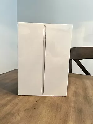 2021 Apple IPad 9th Gen 10.2-inch (Wi-Fi/64GB/Sliver/iPadOS/MK2L3LL/A)*BRAND NEW • $250