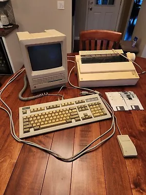 Apple Mac SE Retro Computer And Accessories.  Works Perfectly. • $475