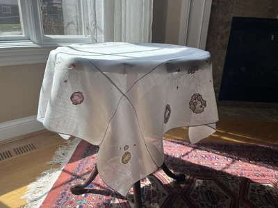 $40 • Buy Vintage Cherry Blossom Embroidered And Appliqued Linen Tablecloth And Napkin Set