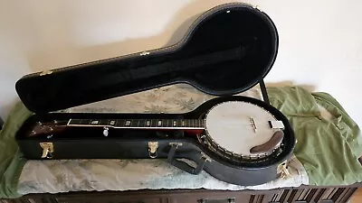 Global 488 5-string Banjo W/ Locking Case • $42