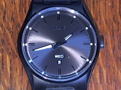 $40 • Buy Relic Day-date Dive Watch With Starburst Gunmetal Dial  & Matching Case/band